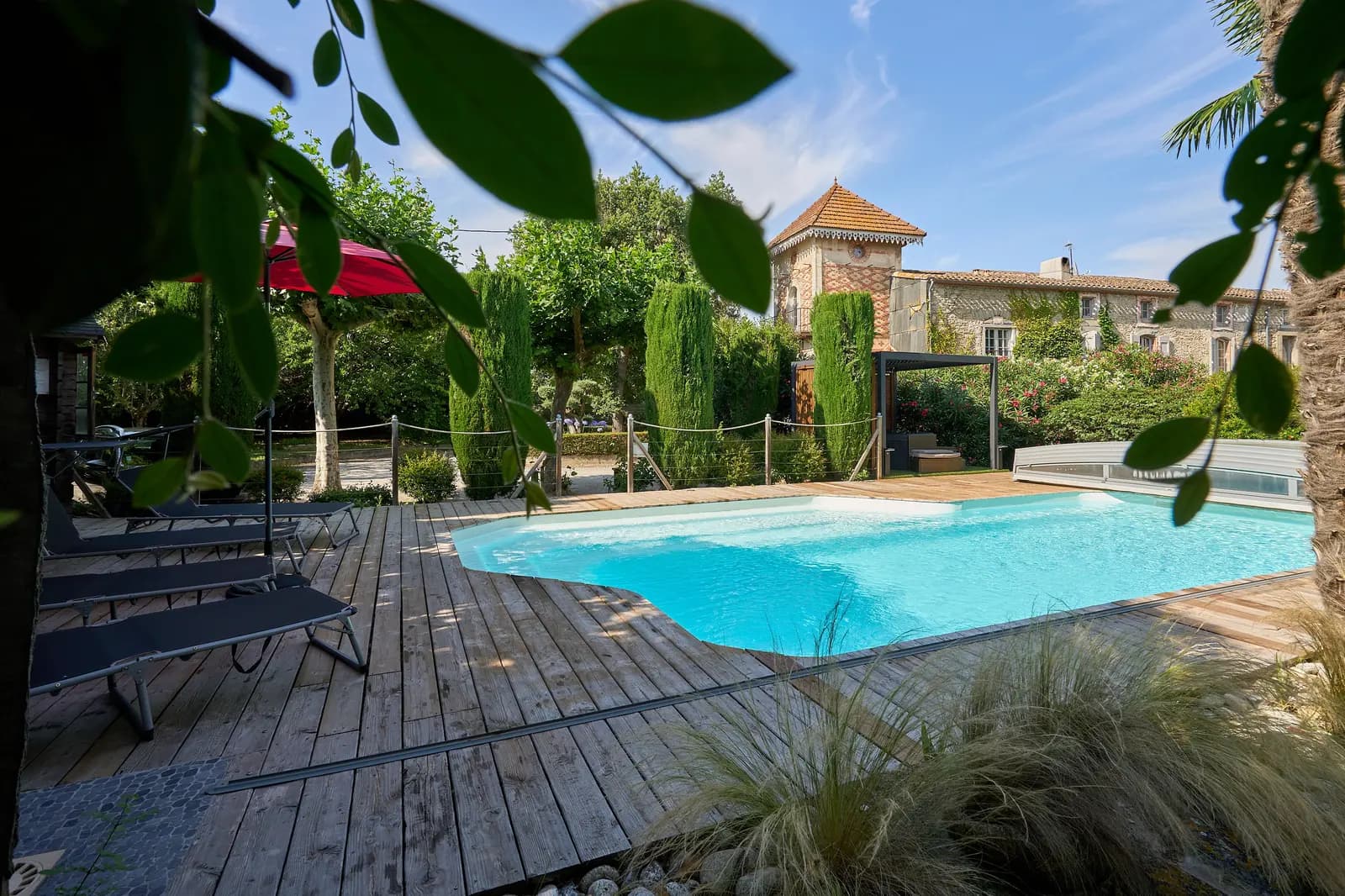 Gîte avec piscine couverte chauffée, spa privatif et jacuzzi dans l’Aude - photo principale